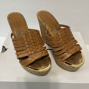 Aldo Brandiia wedge tan sandals Sz 5